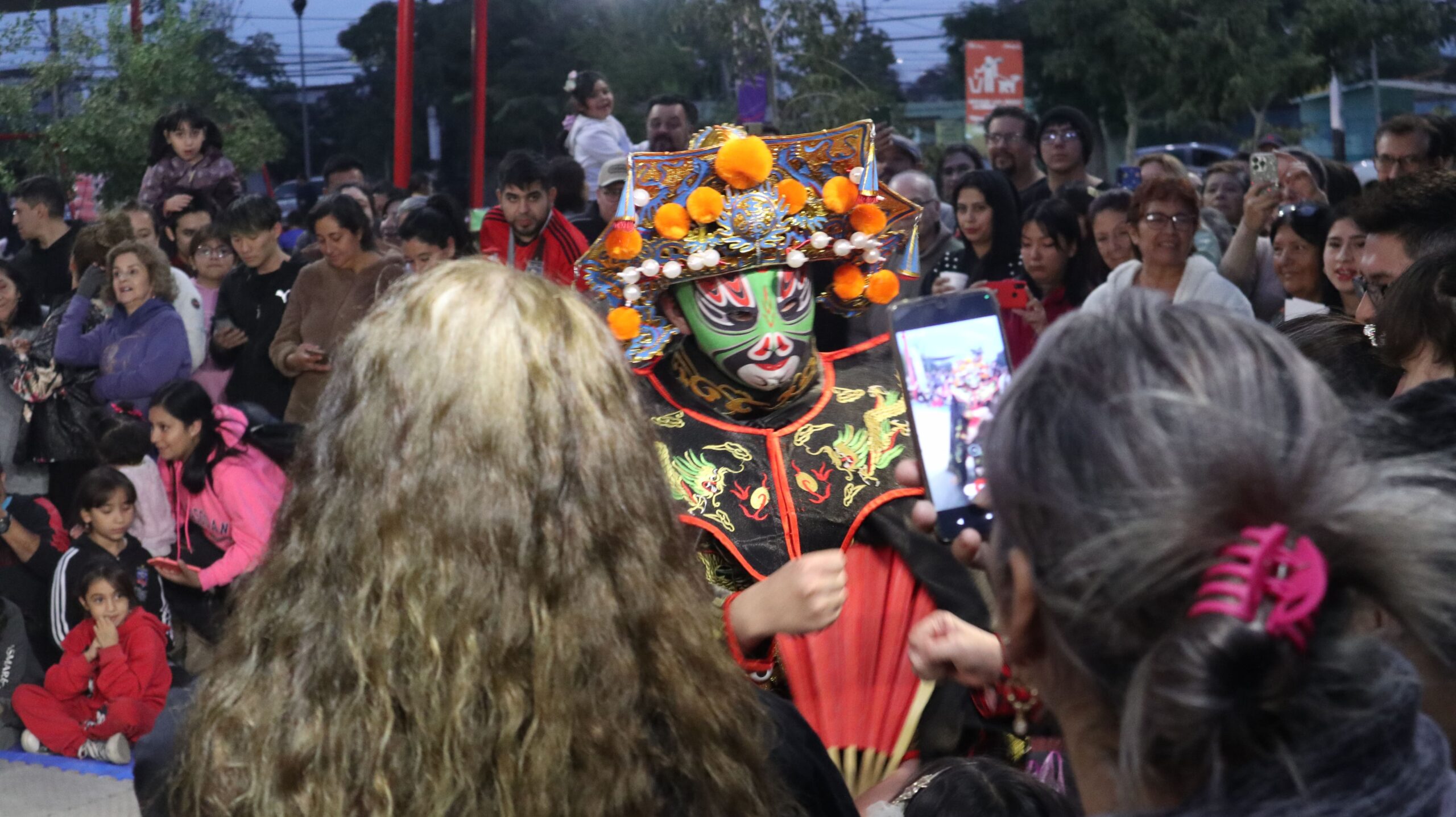 Instituto Confucio UC y Municipalidad de San Joaquín celebran el Día Internacional de la Lengua China con gran evento cultural